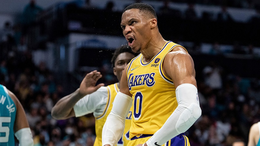 Russell Westbrookin ja Los Angeles Lakersin erilaiset liikeradat törmäävät